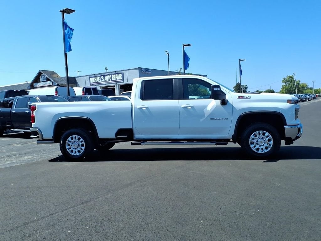 2026 Chevrolet Silverado 3500 HD LT