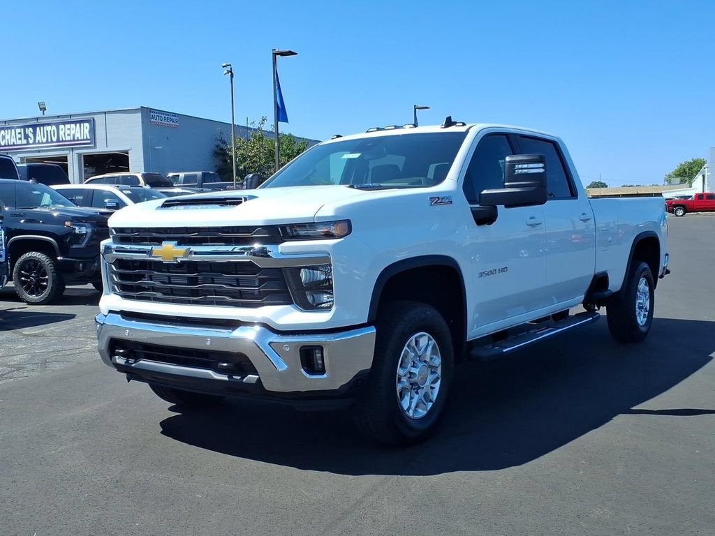 2026 Chevrolet Silverado 3500 HD LT