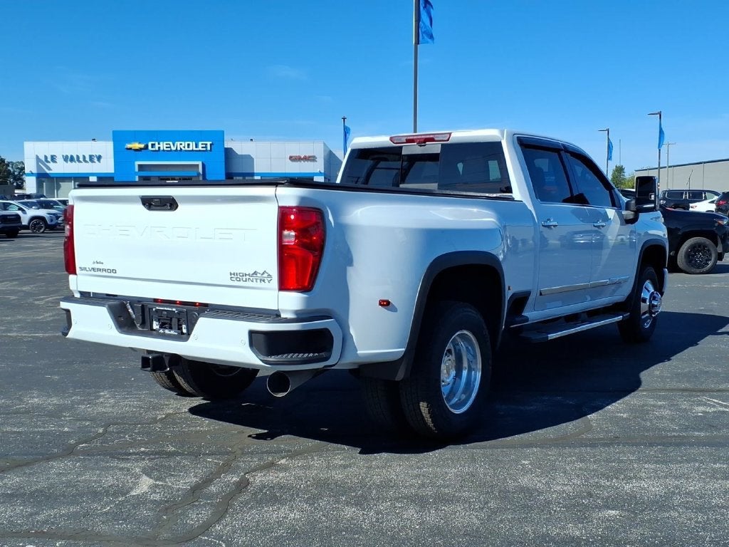 2026 Chevrolet Silverado 3500 HD High Country DRW
