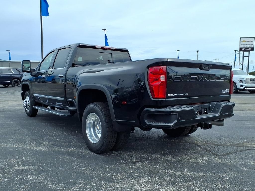 2026 Chevrolet Silverado 3500 HD High Country DRW
