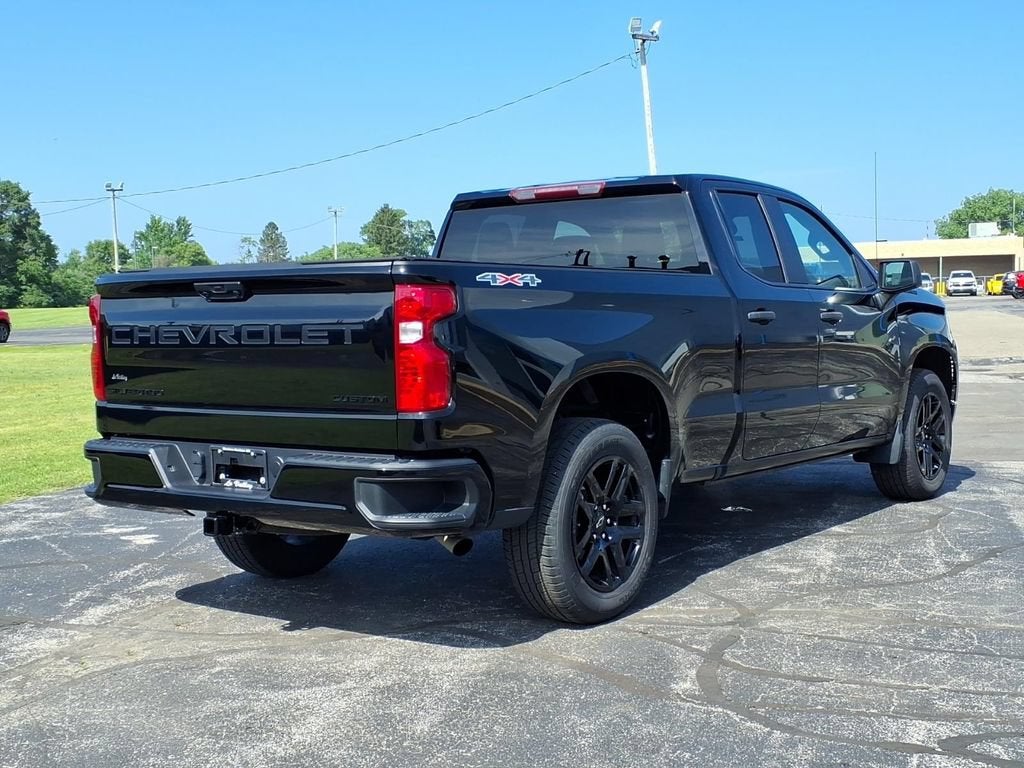 2023 Chevrolet Silverado 1500 Custom