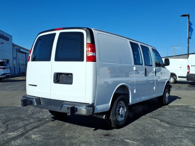 2025 Chevrolet Express Cargo WT