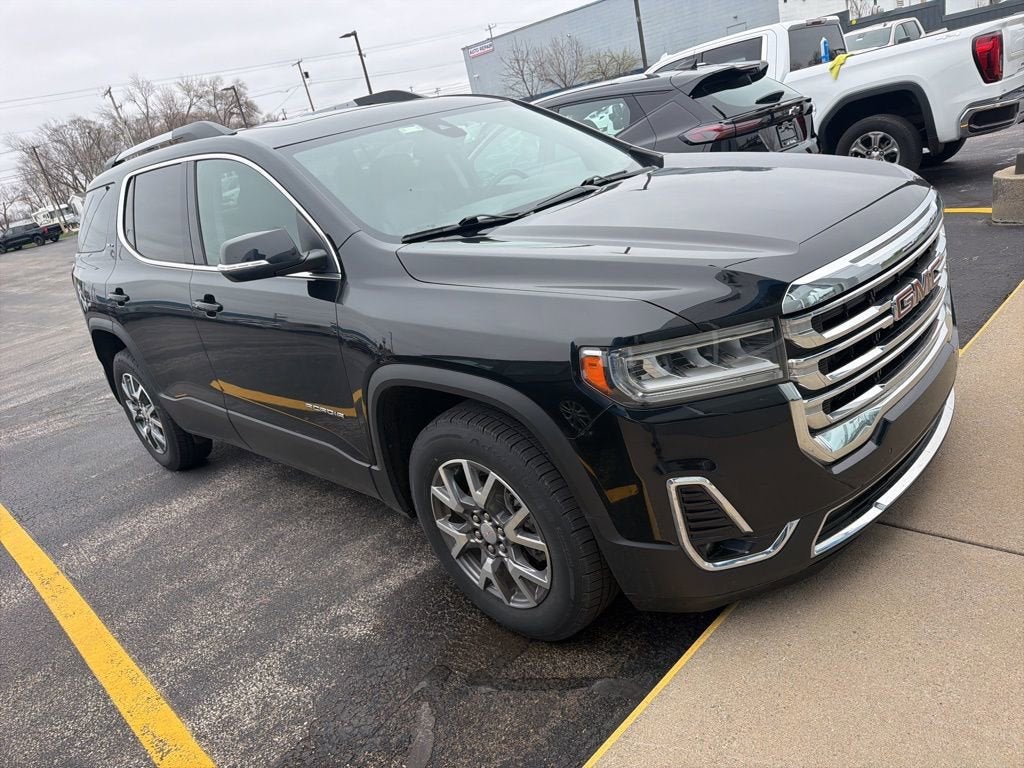 2023 GMC Acadia SLT