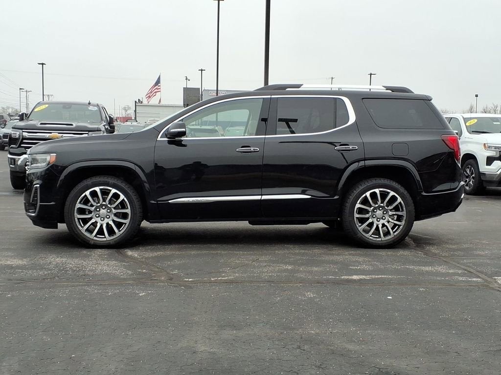 2023 GMC Acadia Denali