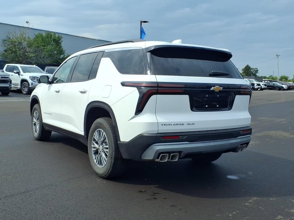 2027 Chevrolet Traverse LT - Photo 12