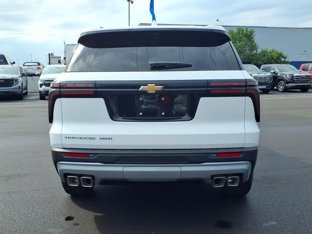 2027 Chevrolet Traverse LT - Photo 13