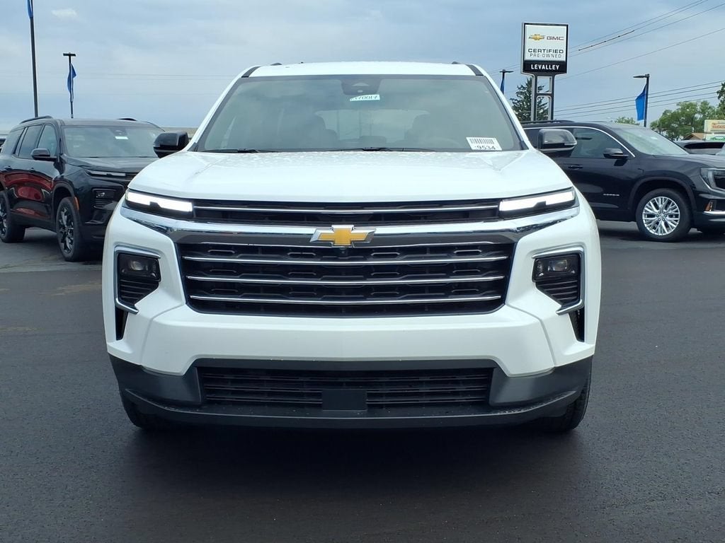 2027 Chevrolet Traverse LT - Photo 2