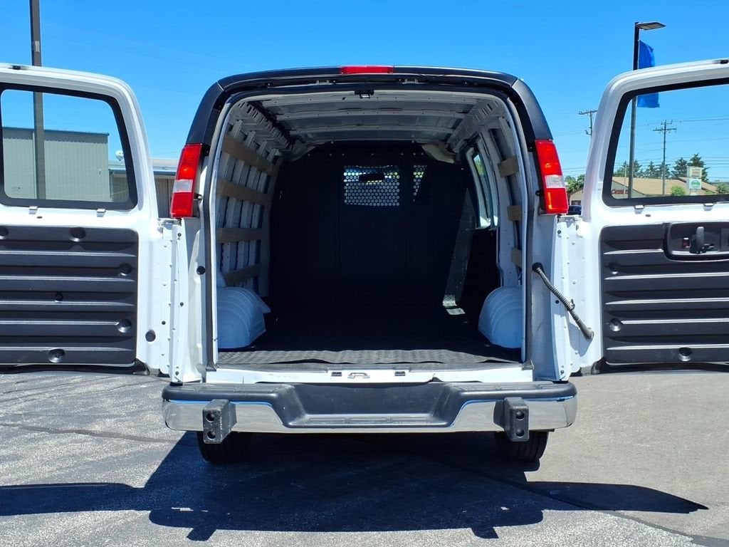 2024 GMC Savana Cargo 2500 Work Van