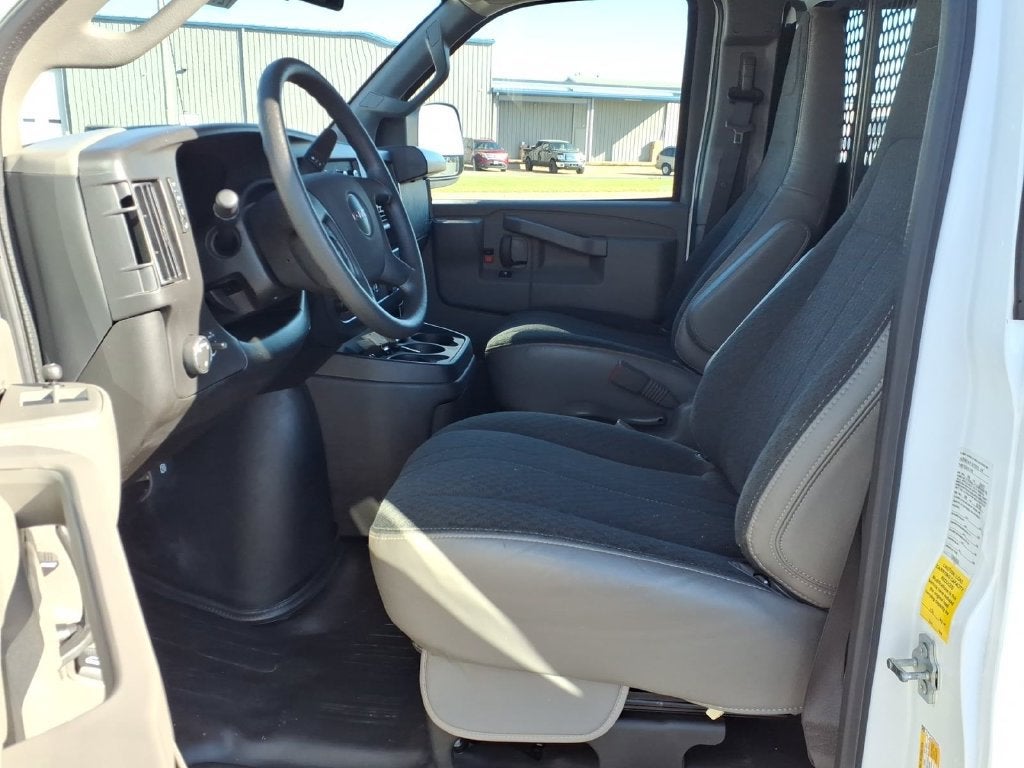 2025 GMC Savana Cargo Work Van