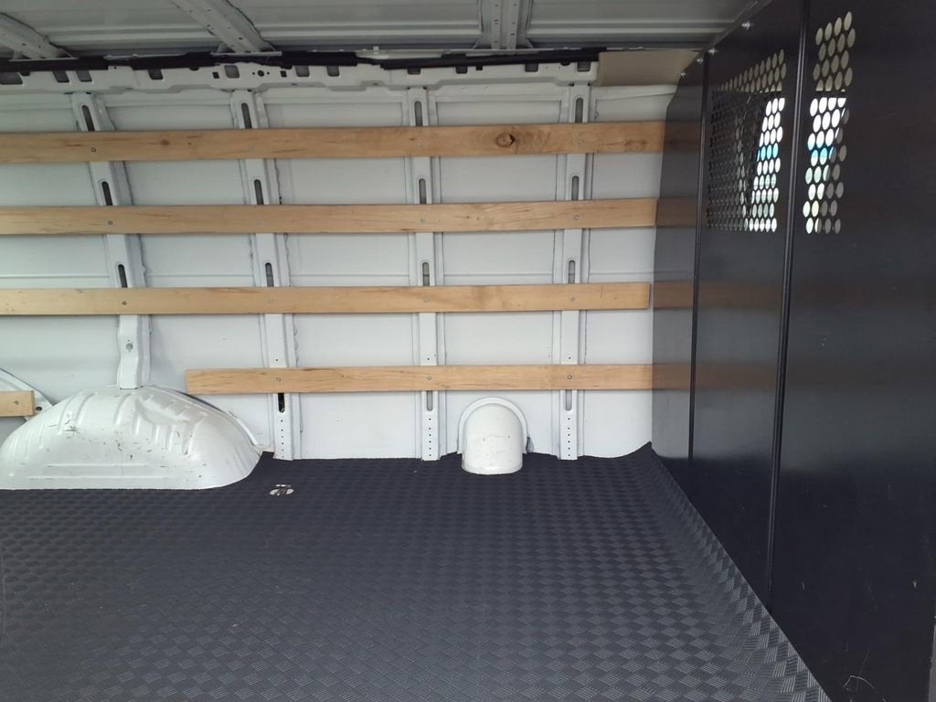 2024 GMC Savana Cargo 2500 Work Van