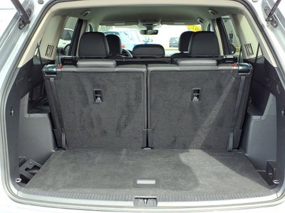 2025 Volkswagen Atlas 2.0T SE