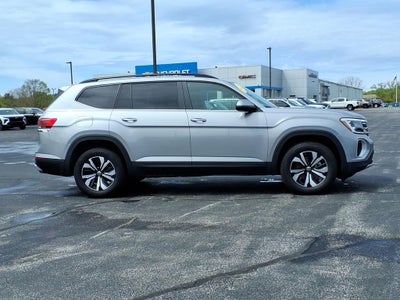 2025 Volkswagen Atlas 2.0T SE