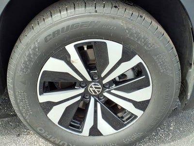 2025 Volkswagen Atlas 2.0T SE