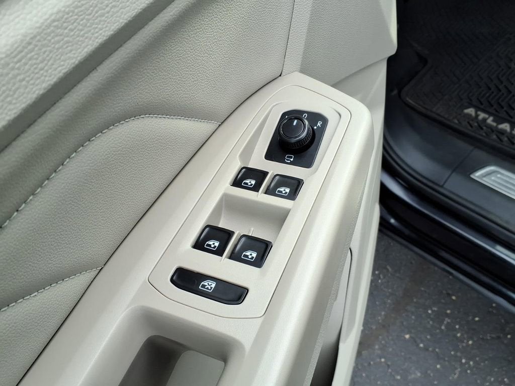 2021 Volkswagen Atlas 3.6L V6 SEL Premium