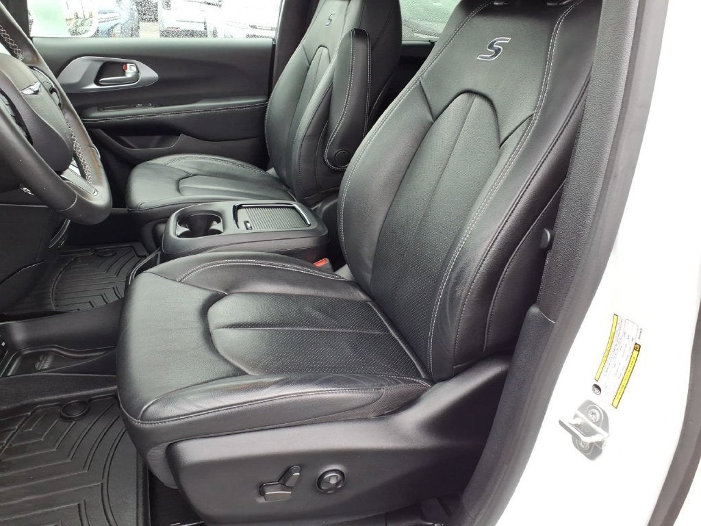 2021 Chrysler Pacifica Touring L