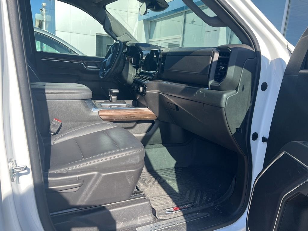2023 Chevrolet Silverado 1500 LT - Photo 6