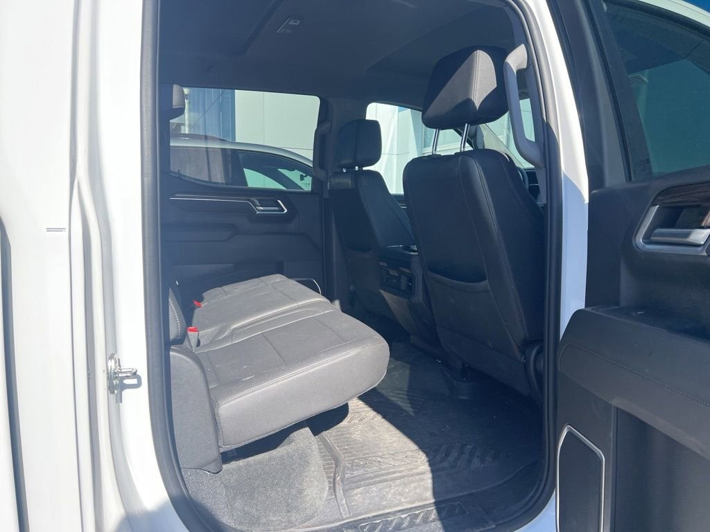 2023 Chevrolet Silverado 1500 LT - Photo 7