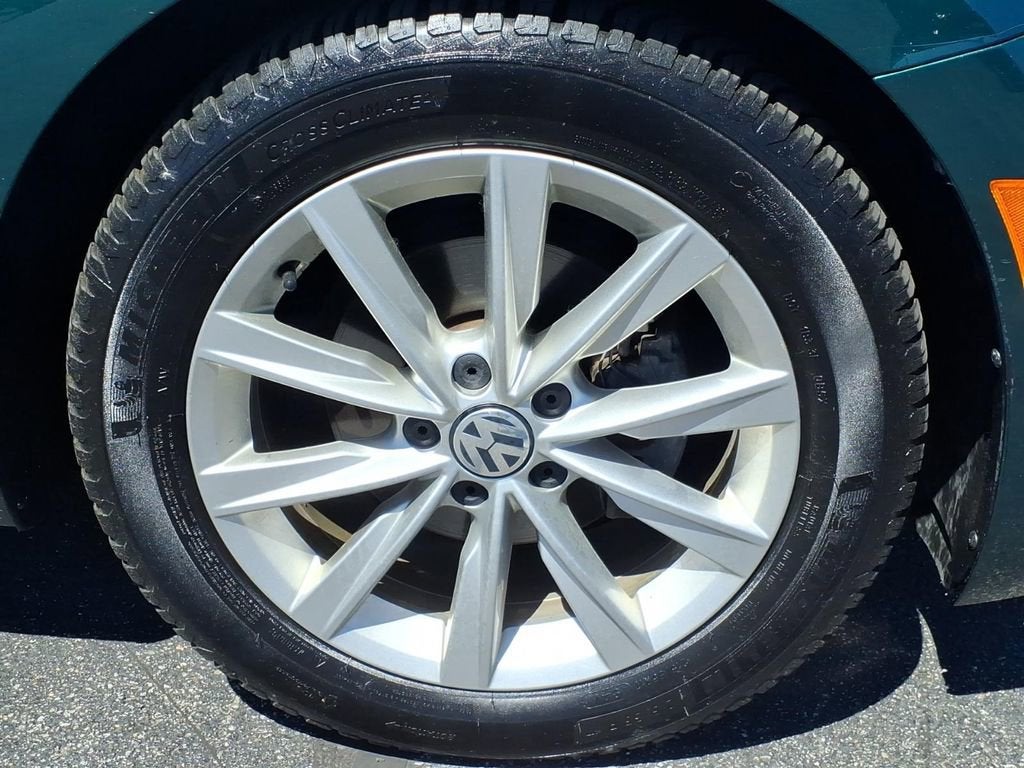 2018 Volkswagen Beetle S