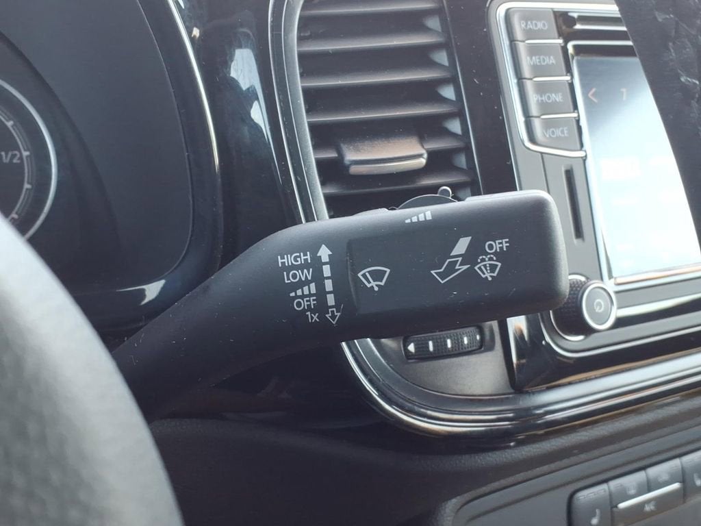 2018 Volkswagen Beetle S