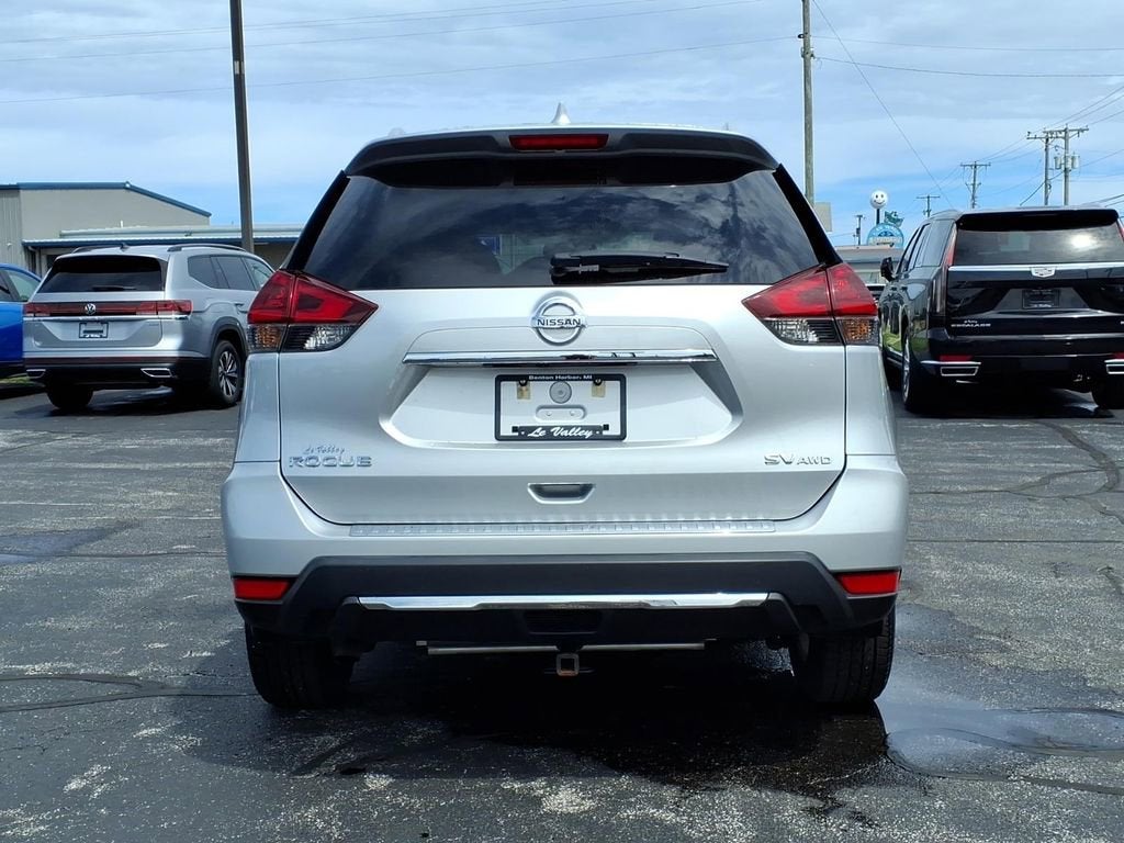 2018 Nissan Rogue SV