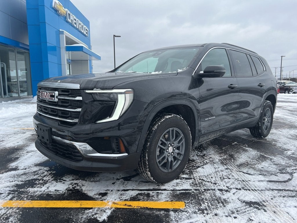 2025 GMC Acadia Elevation