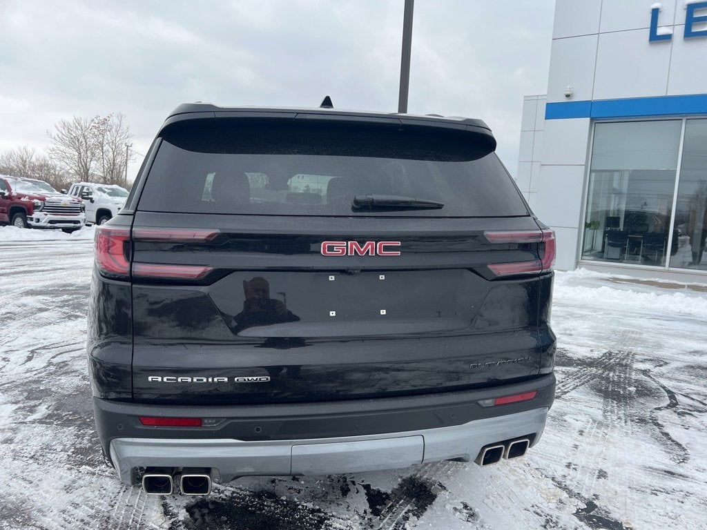 2025 GMC Acadia Elevation