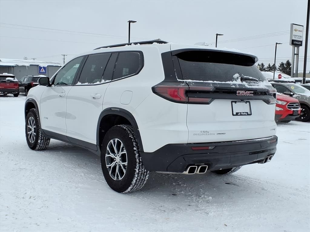 2024 GMC Acadia AT4