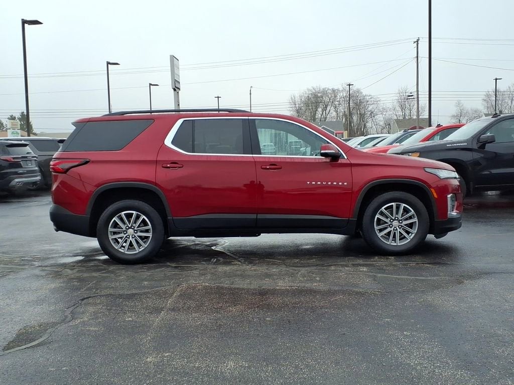 2023 Chevrolet Traverse LT Cloth