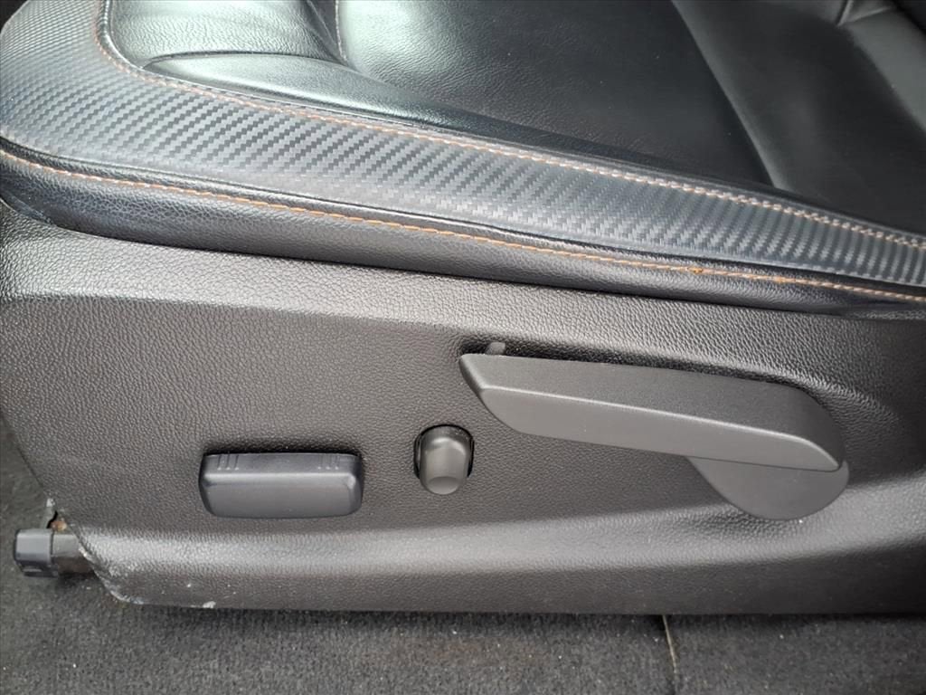 2022 GMC Canyon AT4 - Leather