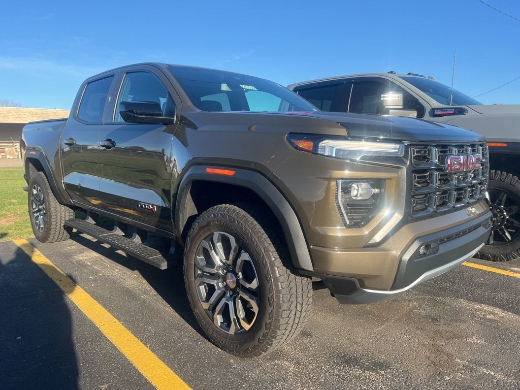 2023 GMC Canyon AT4