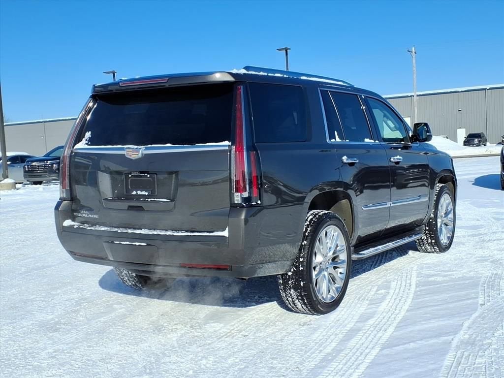 2020 Cadillac Escalade Luxury