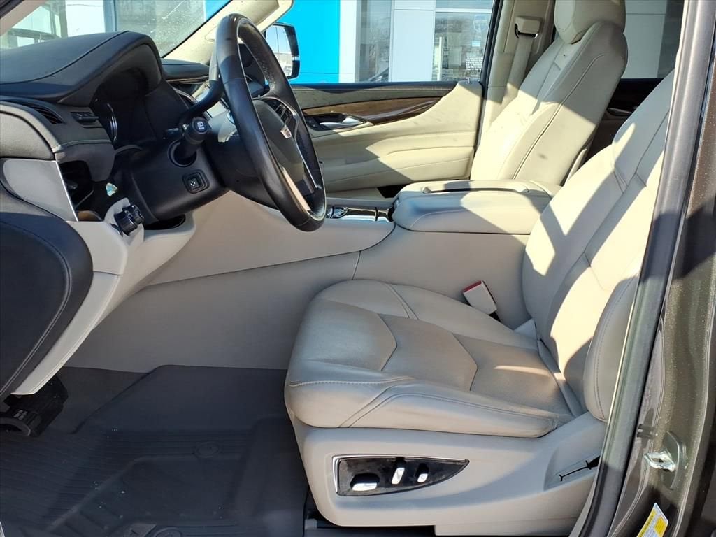 2020 Cadillac Escalade Luxury