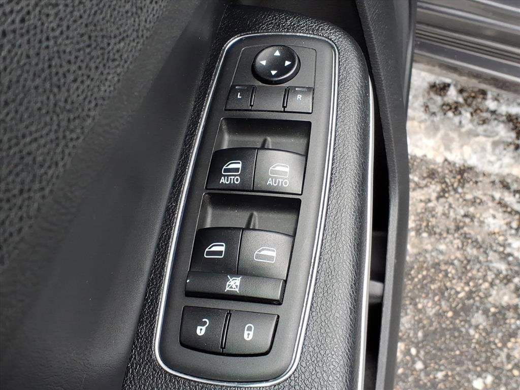 2019 Chrysler 300 300S