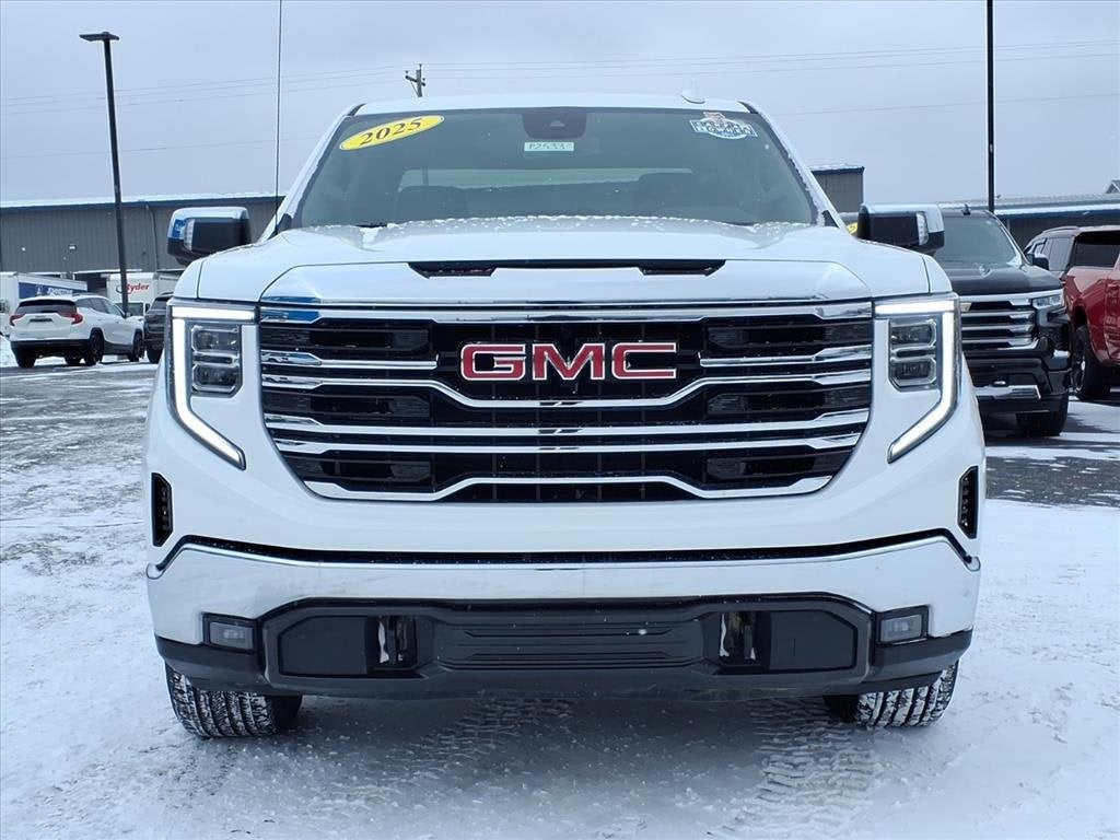 2025 GMC Sierra 1500 SLT